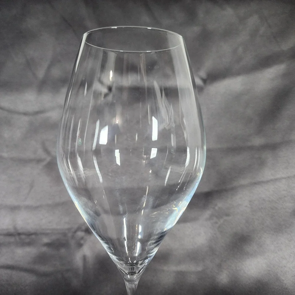 Pier 1 Wine glass with conical bowl shape and a tall slender stem 10.5